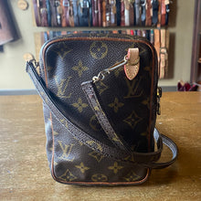Load image into Gallery viewer, Louis Vuitton Amazone Cross Body - (Mid)Western Second Hand
