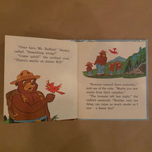 Load image into Gallery viewer, Smokey The Bear Children&#39;s Book - Western Second Hand
