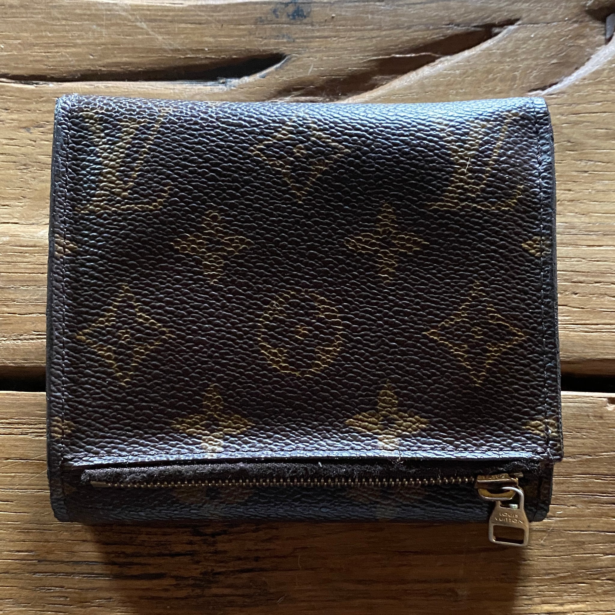 Louis Vuitton Anais Compact Tri Wallet – (Mid)Western Second Hand
